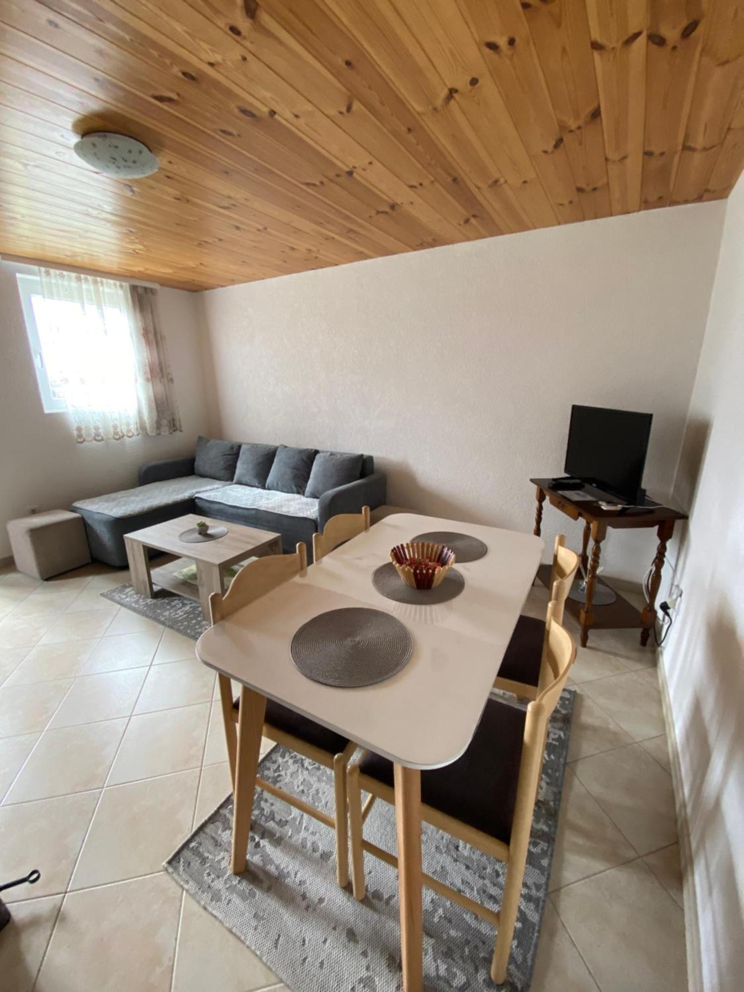 Holiday Home Apartman Aco Жабляк Екстер'єр фото